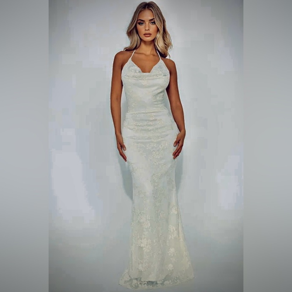 Victoria Crochet Backless Maxi Dress NEW 🏷️